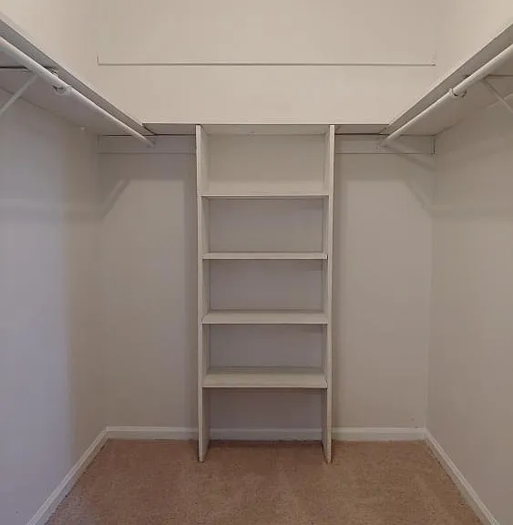 102 Pelham Dr — Photo 13