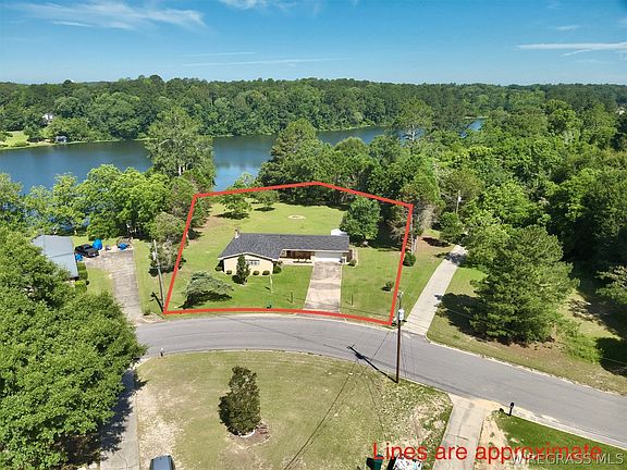 2nd image of 262 Cherry Ln