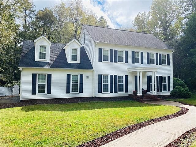 1st image of 8208 Tinkerton Ct