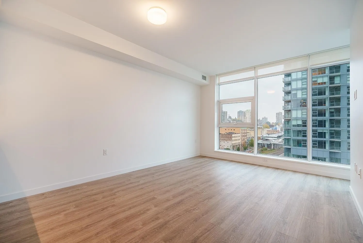 1 bed, 580 sqft, $2,250 — Photo 2