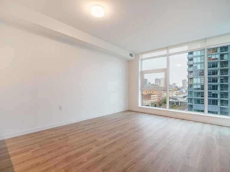 680 Quayside Dr #605 — Photo 8