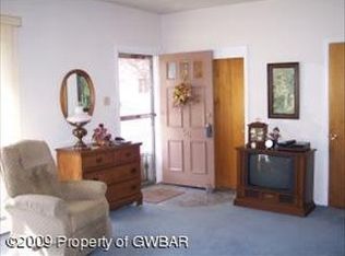 50 N Thomas Ave, Kingston, PA 18704