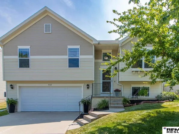 8027 N 147th St, Bennington, NE 68007