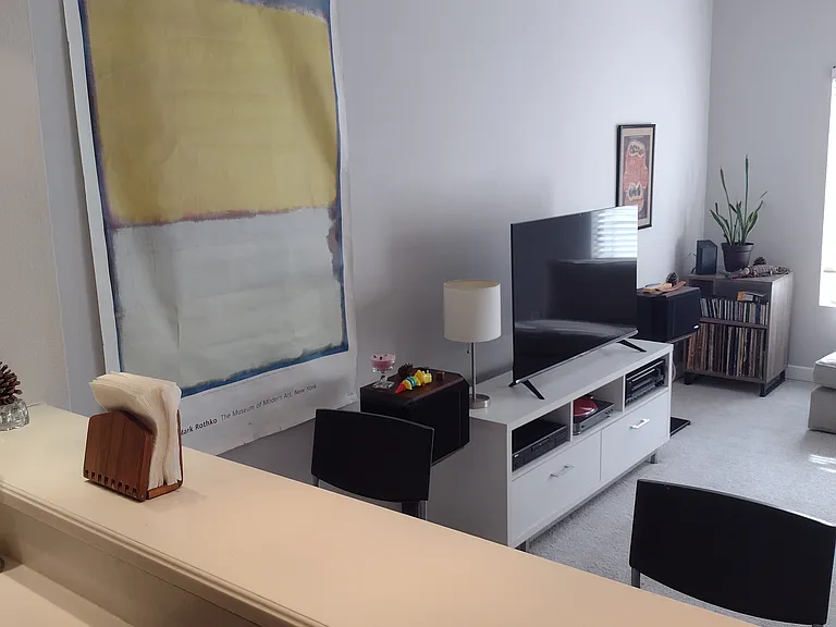 620 State St #216 — Photo 8