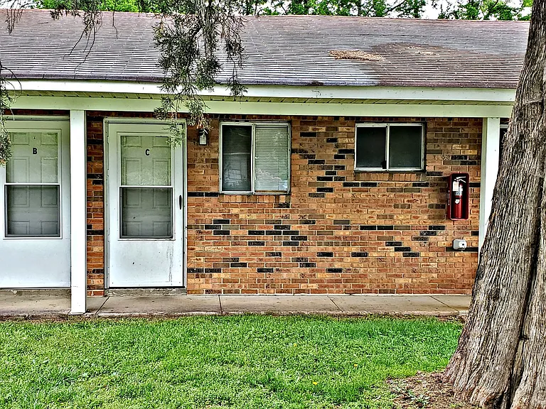 4106 Broyles Ave SW — Photo 1
