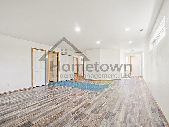 4th image of 1845-49 W Fairway Dr #1845