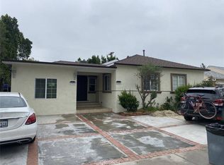 17915 Collins St, Encino, CA 91316