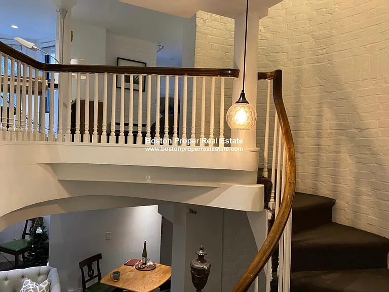 113 Beacon St #7 — Photo 6