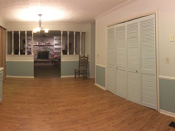 4th image of 18915 Crestview Ct
