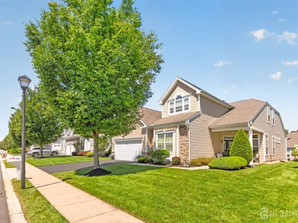 57 Mandrake Rd, Monroe Township, NJ 08831