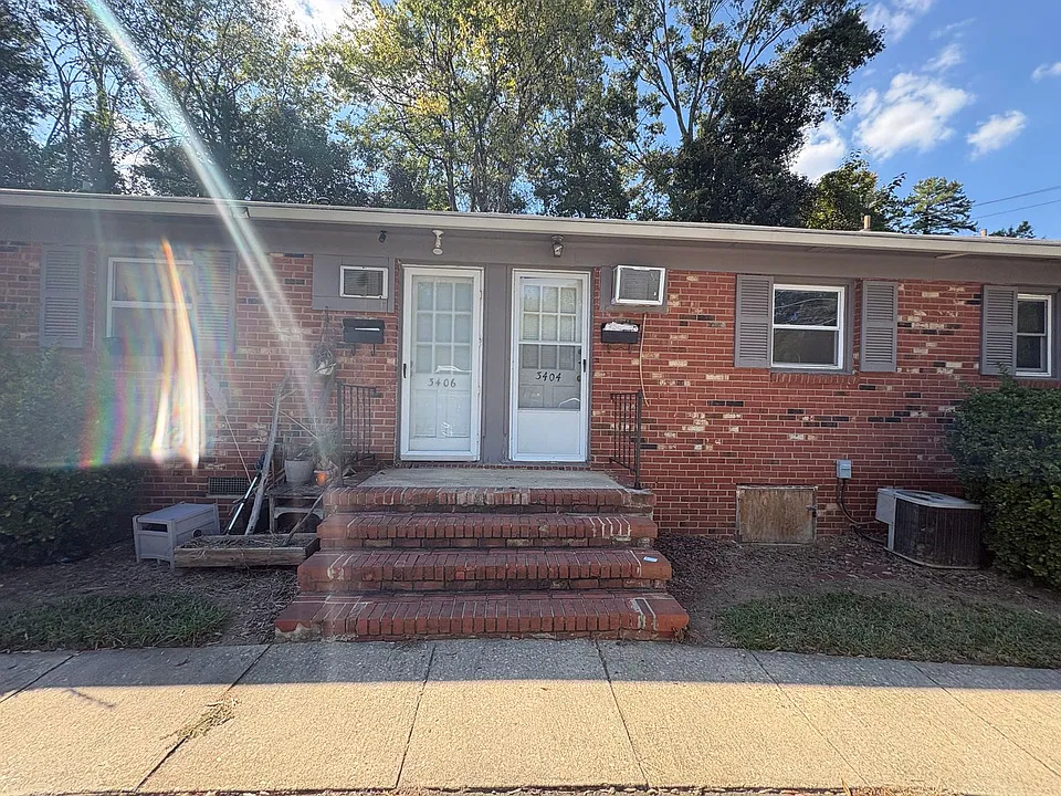3404 Craig Ave