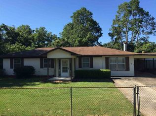 157 John D Seifert Dr, Ozark, AL 36360