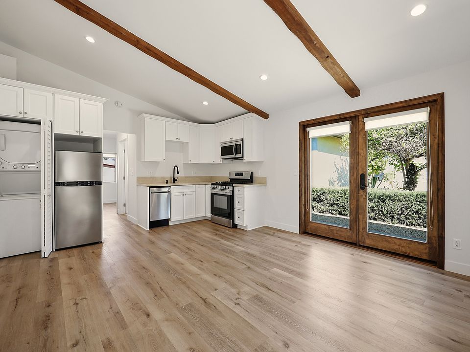 1st image of 1117 Michigan Ave #1/2
