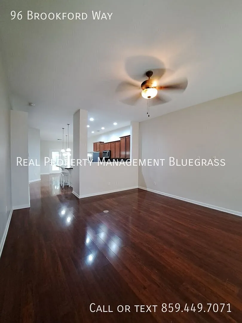 Fantastic 3 Bedroom 2 Bath Home in Rocky Creek Farm subdivision — Photo 3