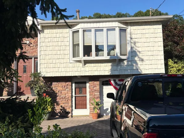 401 Vernon Ave, Staten Island, NY 10309
