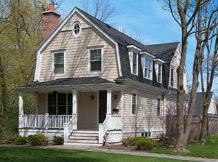 131 Washington Rd, Lake Forest, IL 60045