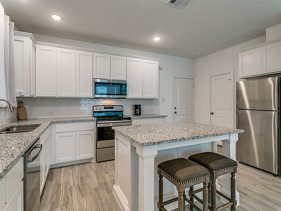 4th image of 326 Oakbend Dr Unit 16