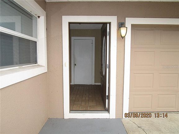 4th image of 200 Montana Ave