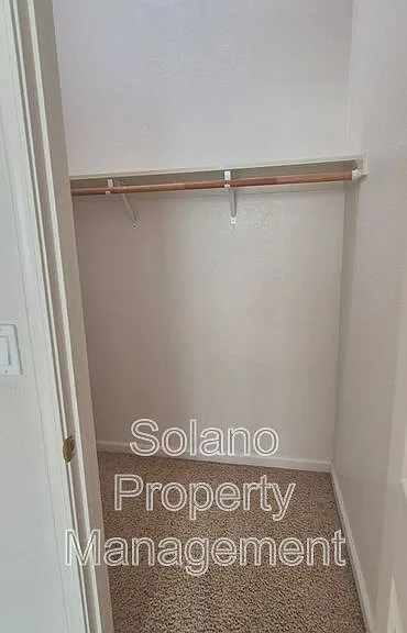 1085 Crystal Springs Dr — Photo 20