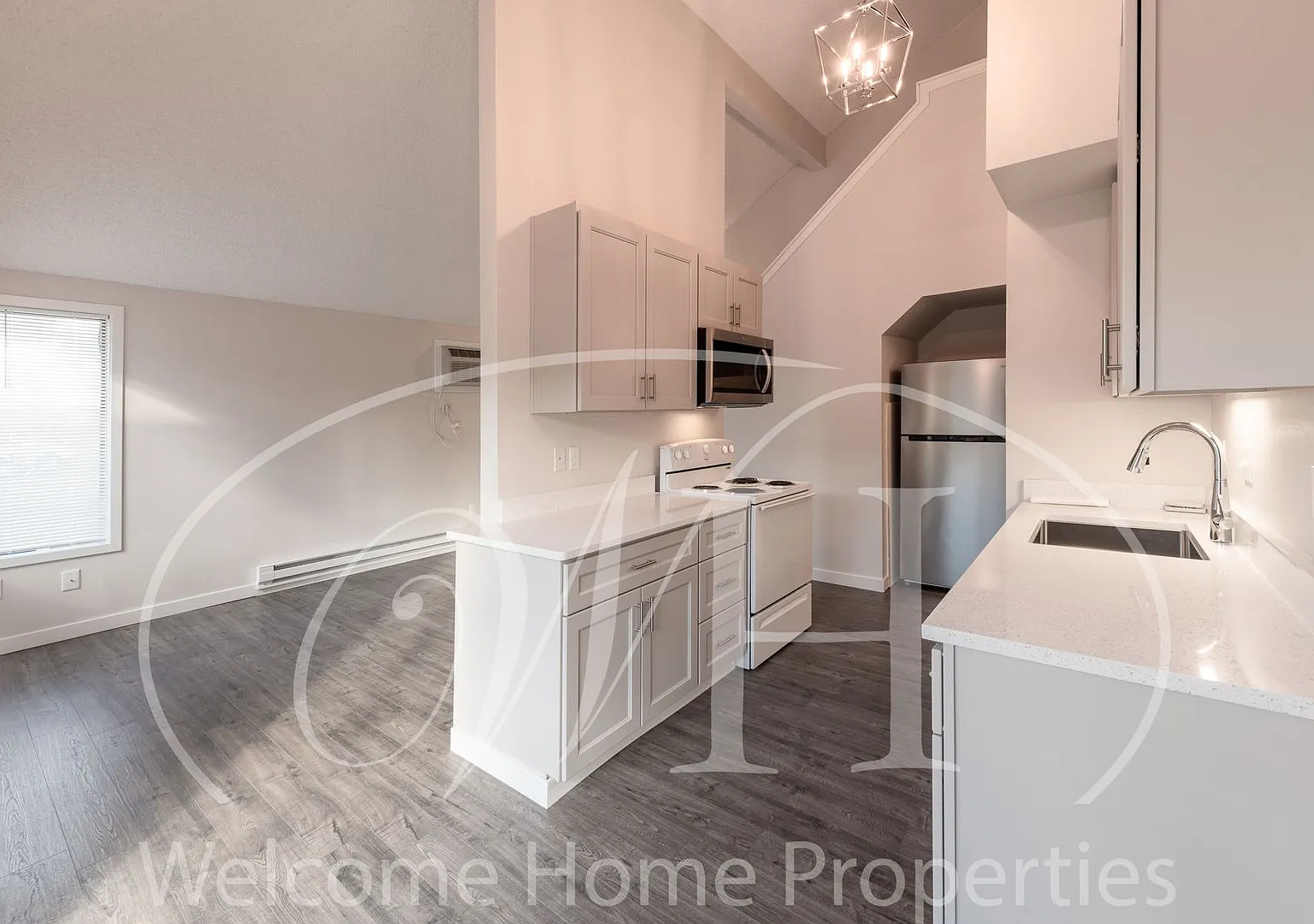 245-255 Elder Pl — Photo 4