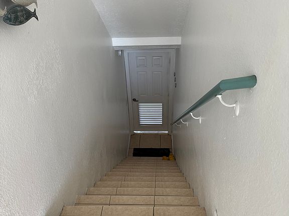 front entrance to driveway