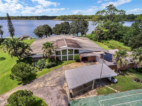 2nd image of 36 Garden Dr