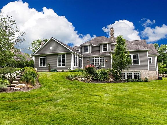 3rd image of 7931 Augusta Ln