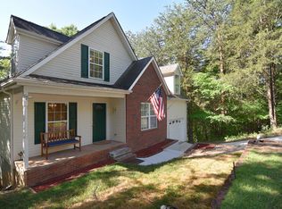 9096 Pitcairn Dr, Tega Cay, SC 29708
