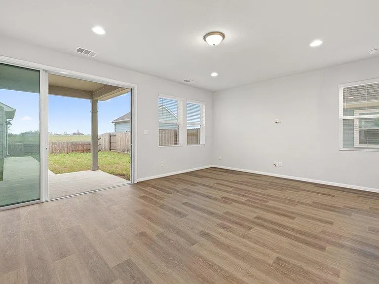 303 Elm Branch Trl — Photo 11