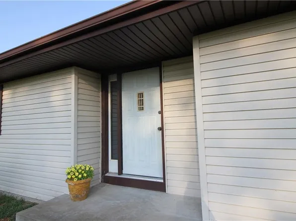 P 21965th Hwy, Weston, MO 64098