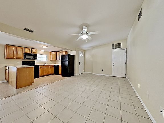4th image of 8856 67th St
