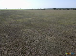 5 Hoffman Rd, Seguin, TX 78155