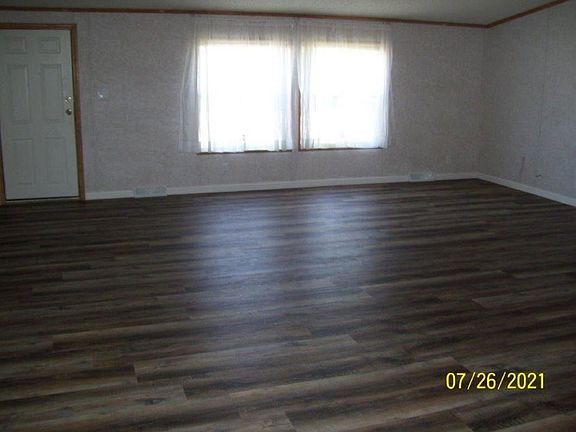 3rd image of 1520 E G St