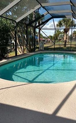 4th image of 788 SE Seahouse Dr