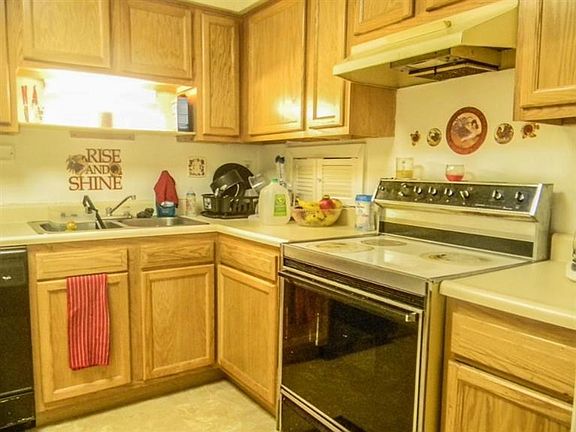 5th image of 3105 Cloister Ln
