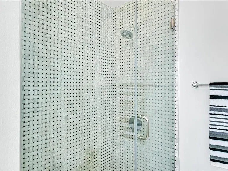800 Rosedale Ter #B — Photo 22