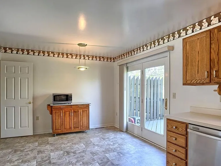 50 Ironstone Dr — Photo 7