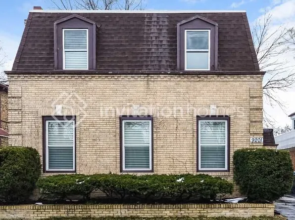 9201 S Claremont Ave, Chicago, IL 60643