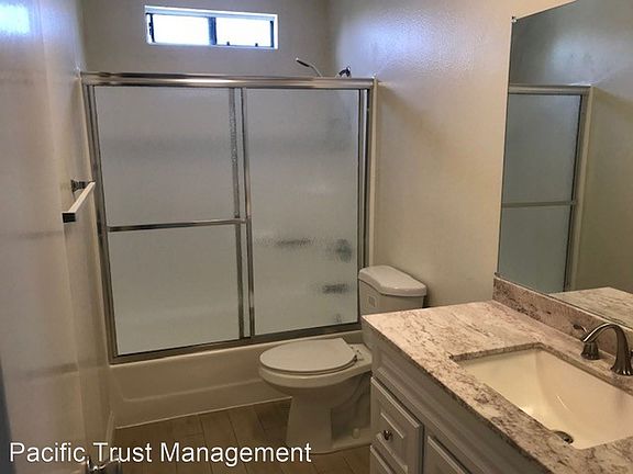 4th image of 4050 Franklin Ave #205