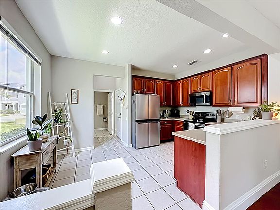5th image of 1060 ROCK HARBOR AVENUE