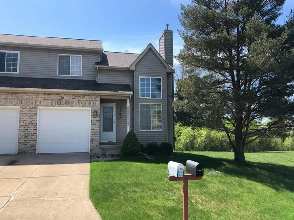 1207 Eagles Point Ct #10, East Lansing, MI 48823