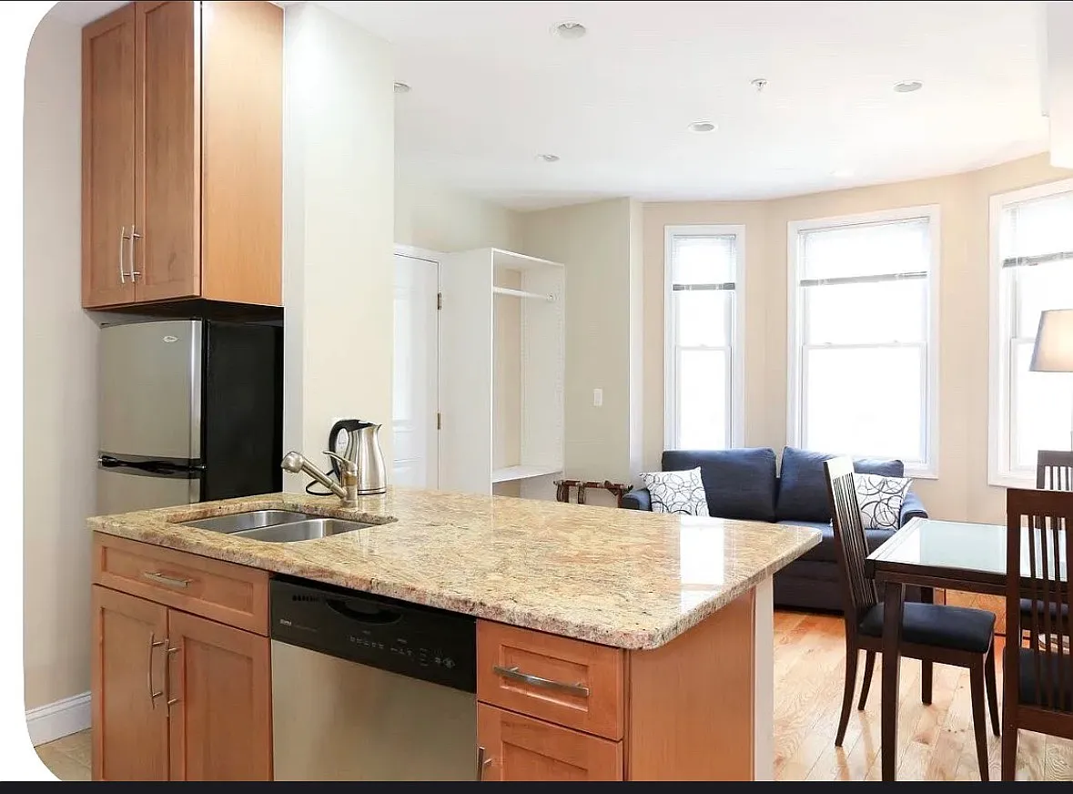 1 bed, 477 sqft, $2,005 — Photo 1