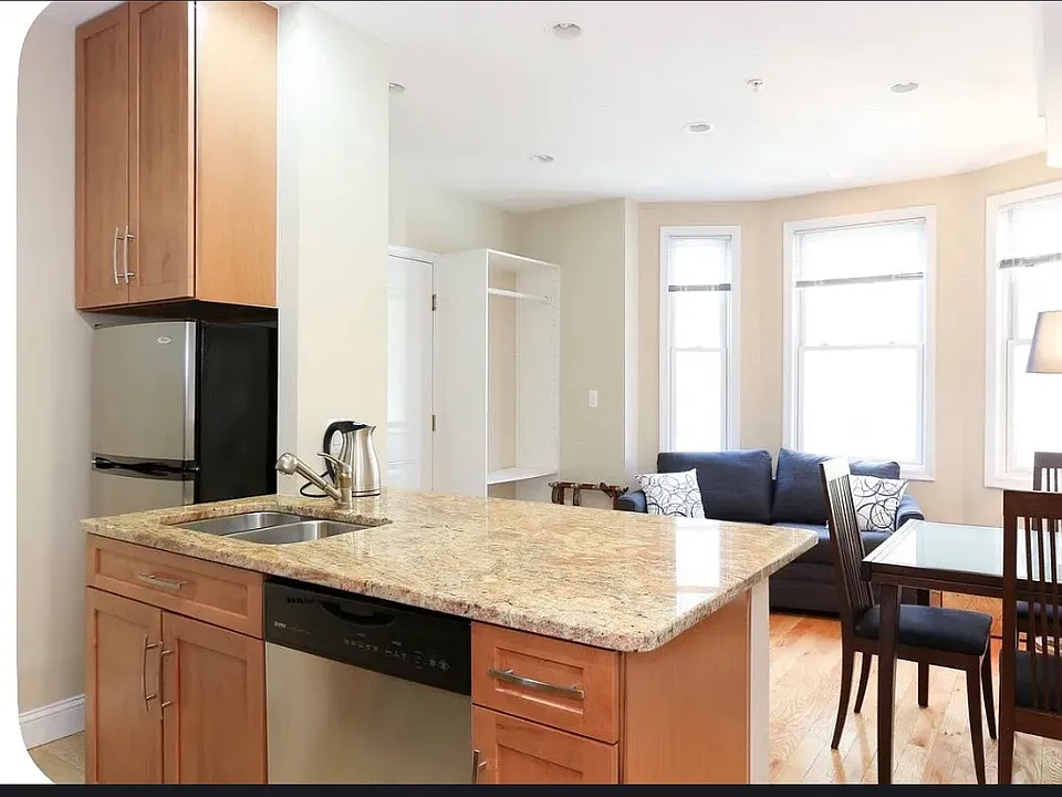 2803 Ontario Rd NW #1A