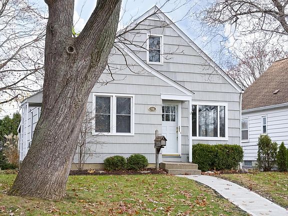 2nd image of 40 Leland Ave
