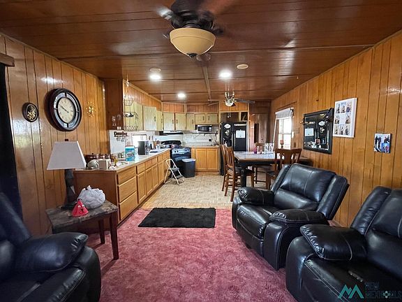 4th image of 3845 Tennyson Dr NE
