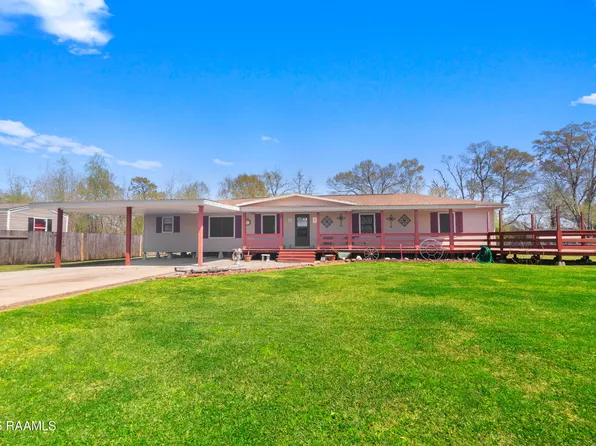 1038 Jeffery Broussard Rd, Breaux Bridge, LA 70517