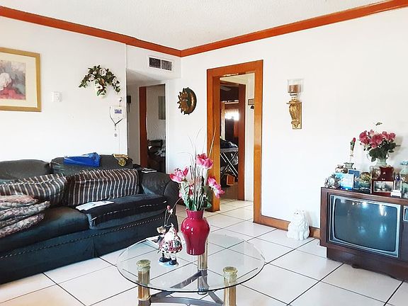 2nd image of 7516 Wilcox Dr