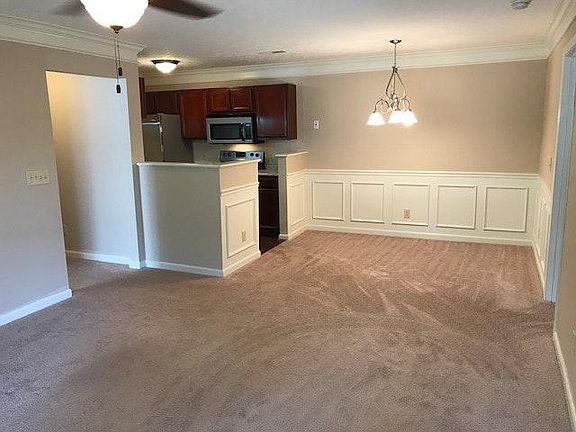 3rd image of 7337 Chatham Ct APT A