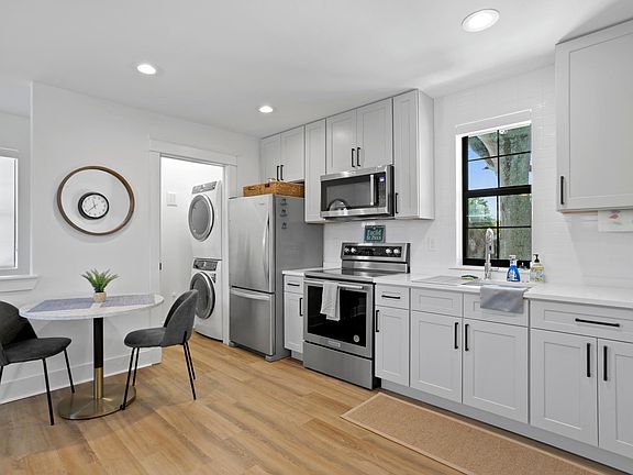 3rd image of 1026 11th St N #1/2