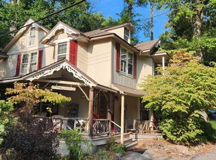 309 7th St, Mount Gretna, PA 17064